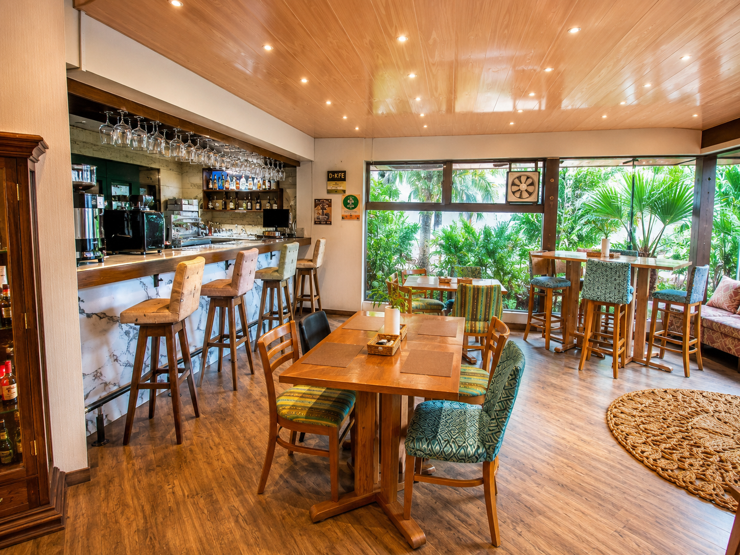 Barra de café y bar de D·KFE